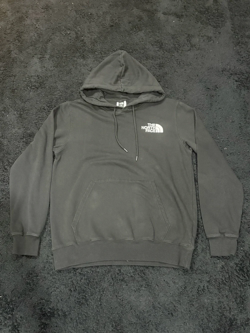 The North Face Men’s Pullover Hoodie-Like New